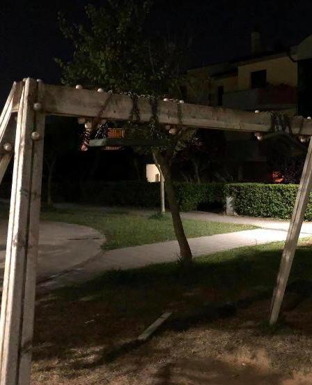 Sos atti vandalici, alcol e risse il Comune ingaggia gli psicologi 