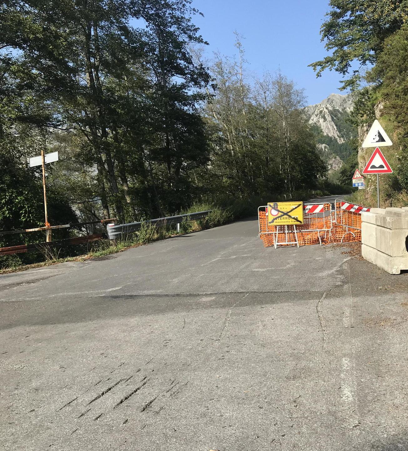 Palazzo Ducale e strada di Antona botta e risposta Ravagli-Lorenzetti 