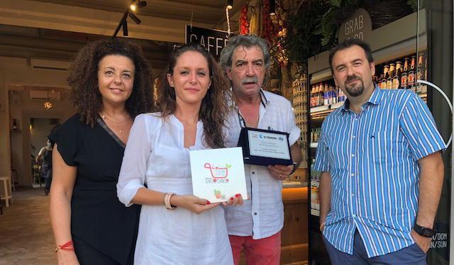 Il “Po’ Stò Cafè” riscuote applausi per il 5° atto di #TengoBanco, vetrina per artigiani e botteghe 