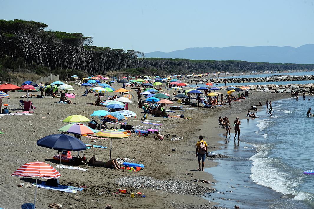 Pochi utenti online: l’esordio delle App per le spiagge libere è un mezzo flop 