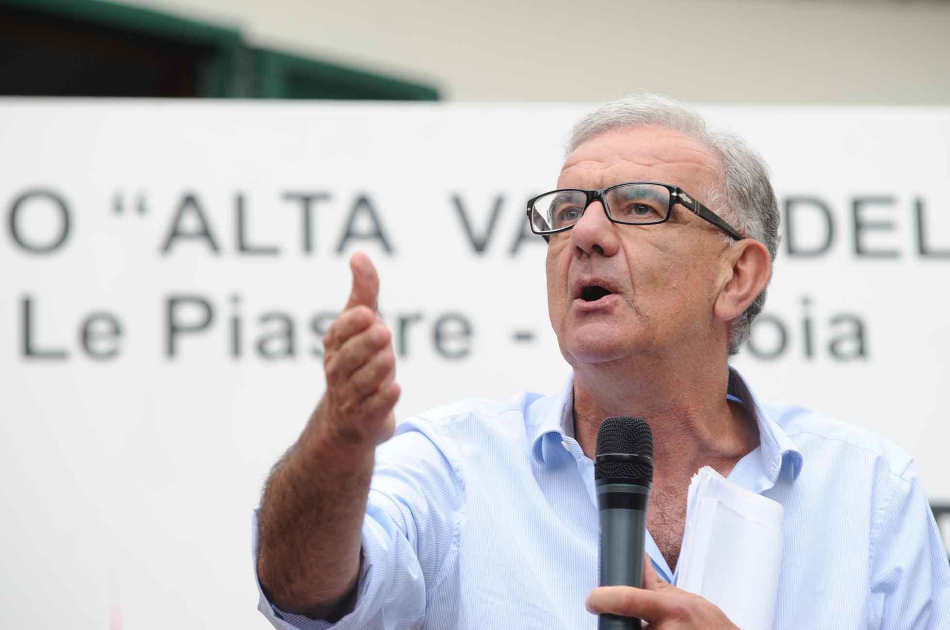 Gene Gnocchi: «Tra balle e fake news oggi sarebbe meglio fare il Campionato mondiale della verità» 