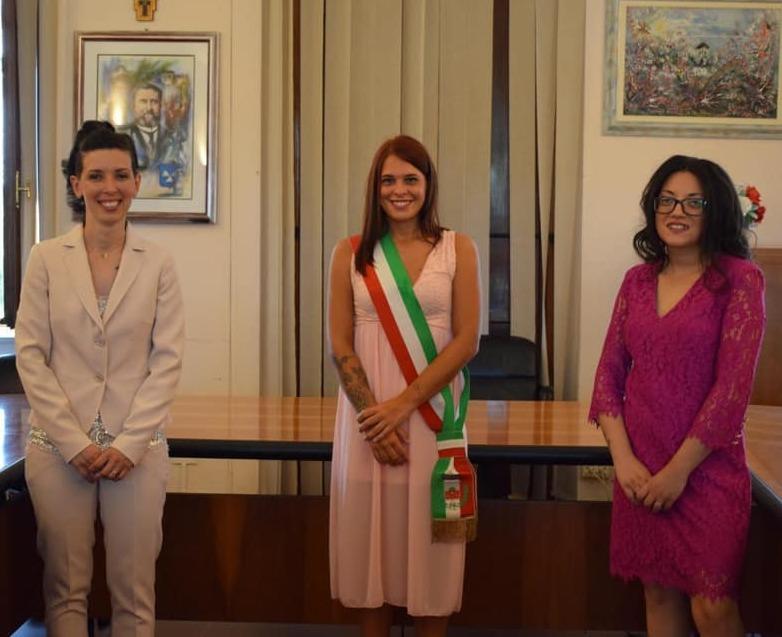 Unione in rosa per Giulia e Sara