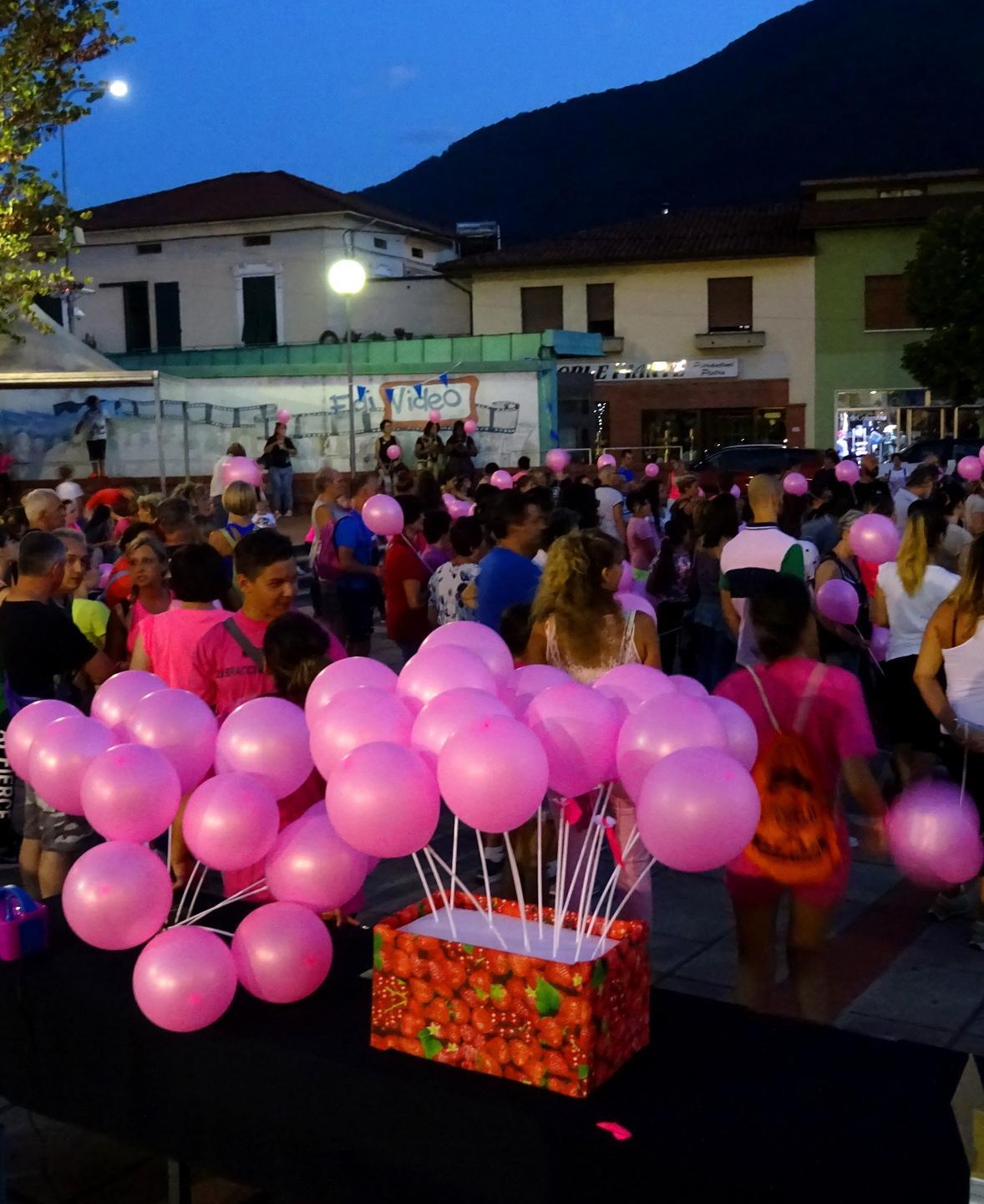 Braccialetti rosa, il “no” alla violenza dalla Valle