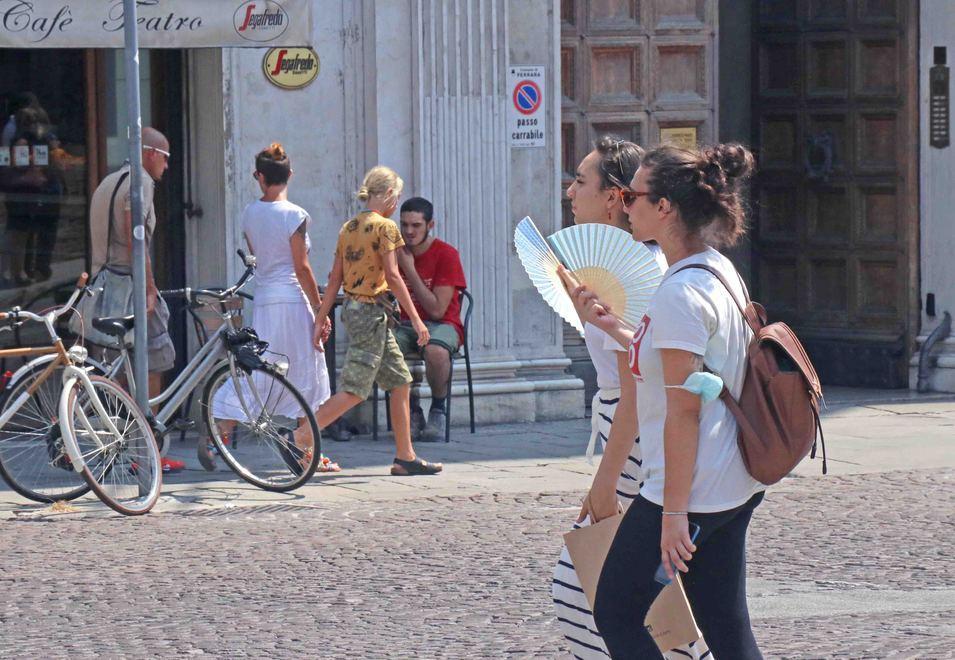 Tregua nell’afa da bollino rosso L’ozono però si è impennato