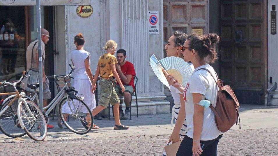 Tregua nell’afa da bollino rosso L’ozono però si è impennato