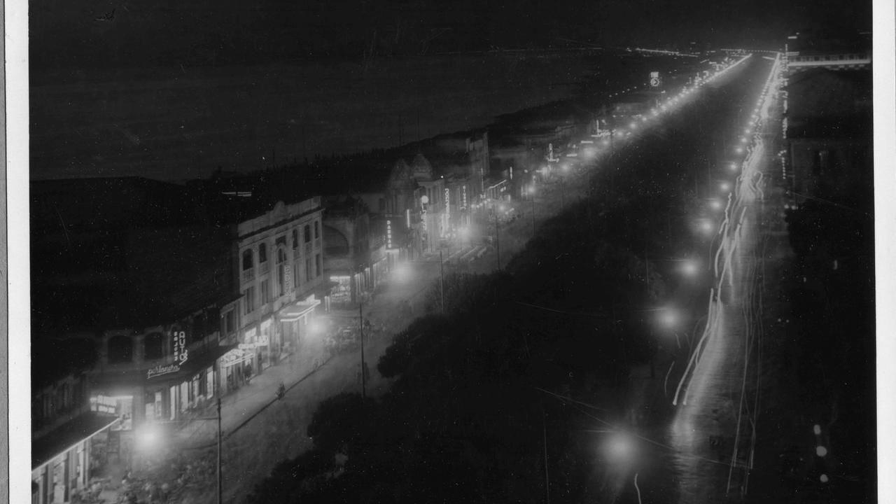 In regalo con il Tirreno le foto storiche della Versilia del Novecento