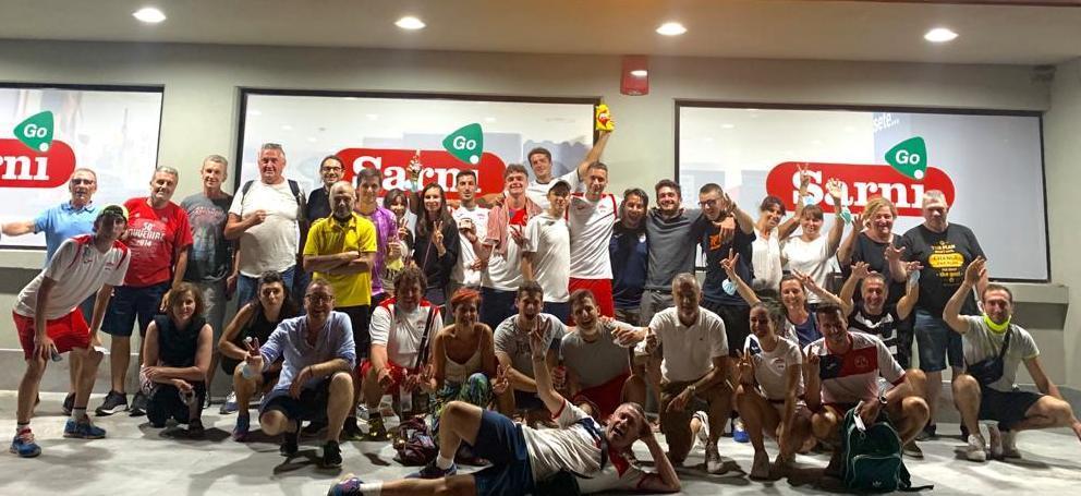 L'esultanza del Tc Bisenzio per la promozione in serie A2