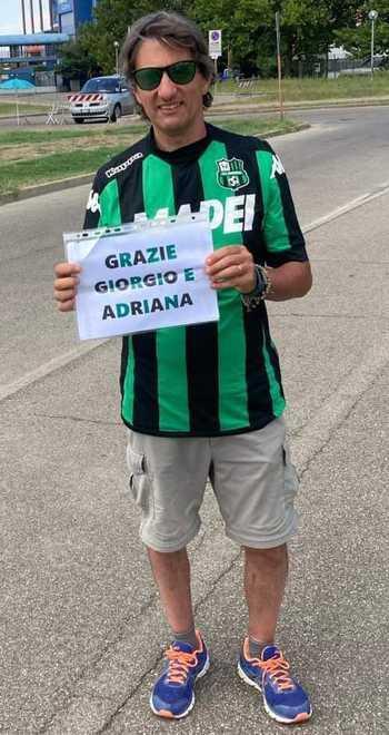 I tifosi festeggiano i neroverdi E Medici va a piedi fino al Mapei