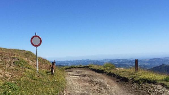 Fanano Strada per la Croce Arcana Chiusa e riaperta: è bagarre