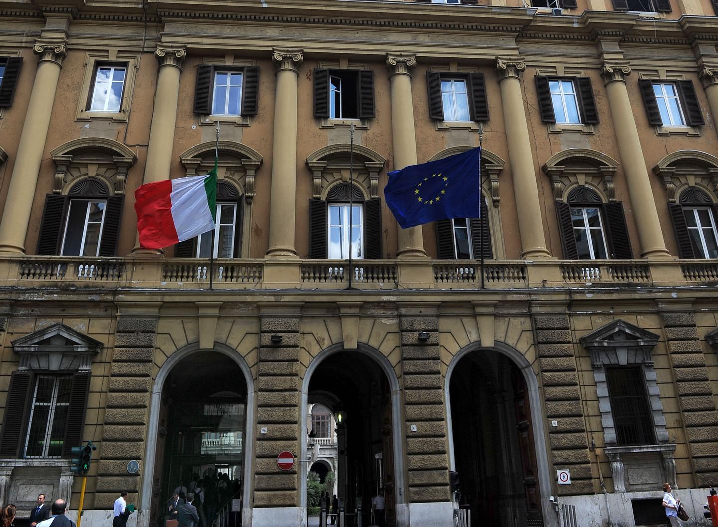 Italia verso la crisi fiscale: servono una riforma e... l’Europa 