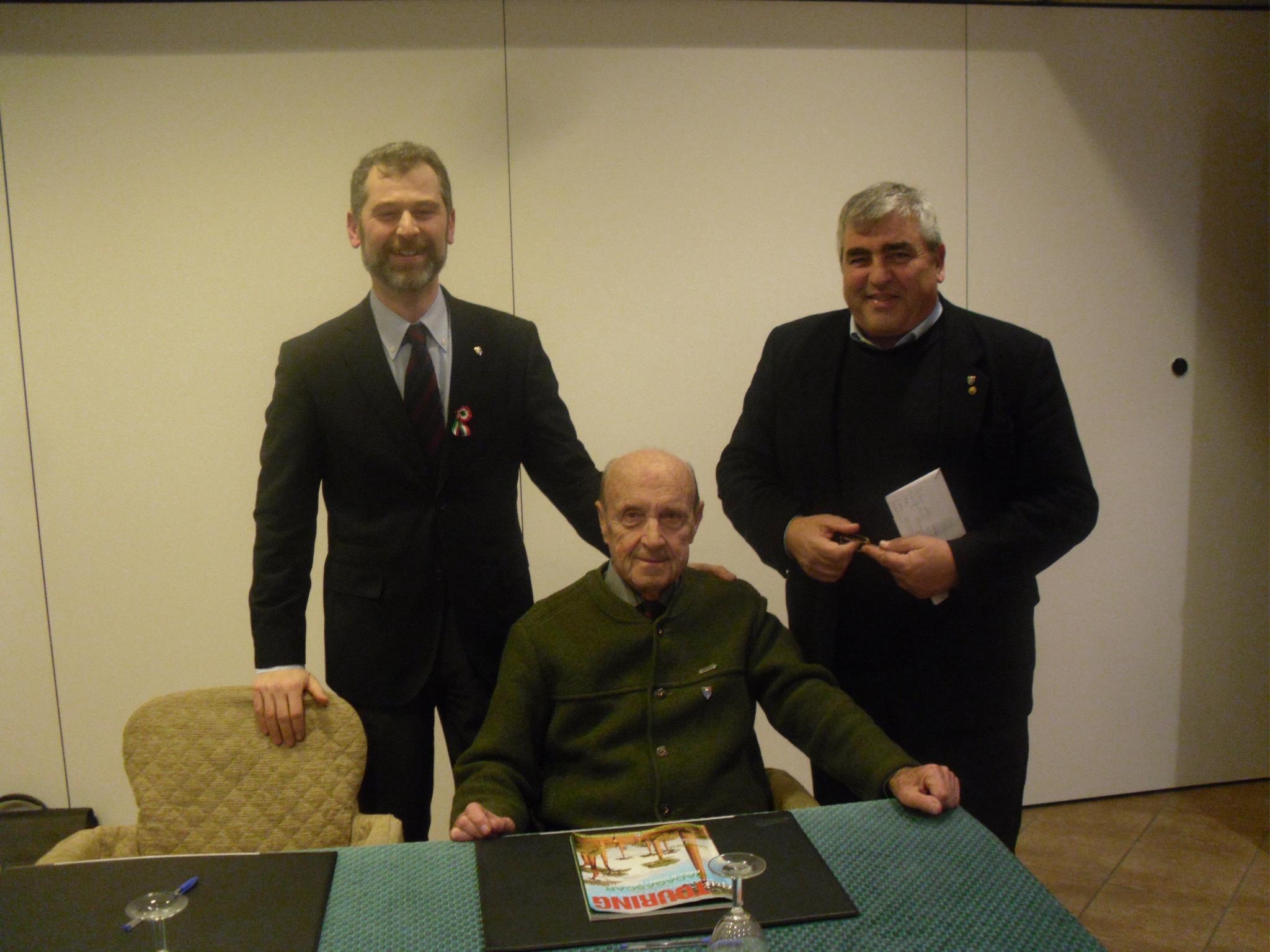 Giuliano Padelletti-Zumpt al centro in una foto del 2011