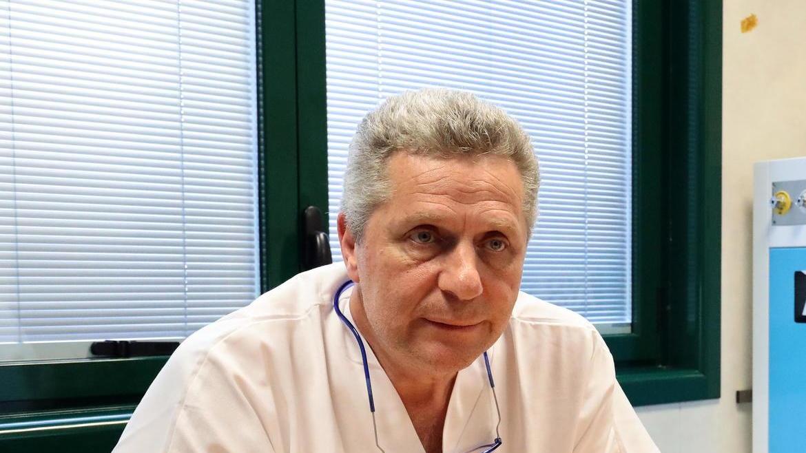 Il dottor Rosario Spina direttore del reparto di terapia intensiva