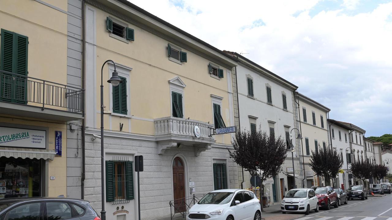 La stazione dei carabinieri di Vinci
