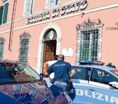 Esce dal carcere l’uomo accusato del pestaggio del barista di Avenza