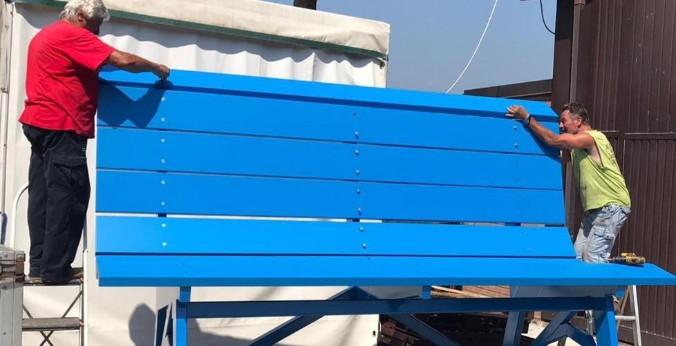 A Prignano arriva la panchina gigante che sta comparendo in  tutto il Belpaese 