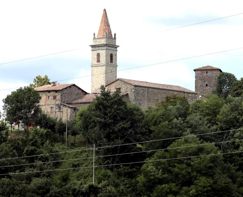 Pavullo, focolaio al matrimonio: le nozze celebrate al borgo di Montebonello 