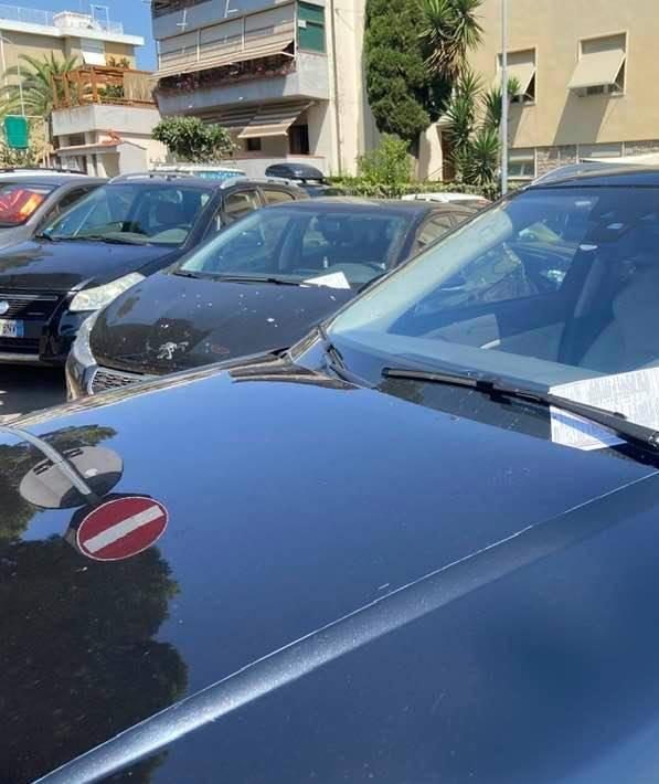 Banchi e non posti auto «Delibera precedente» 