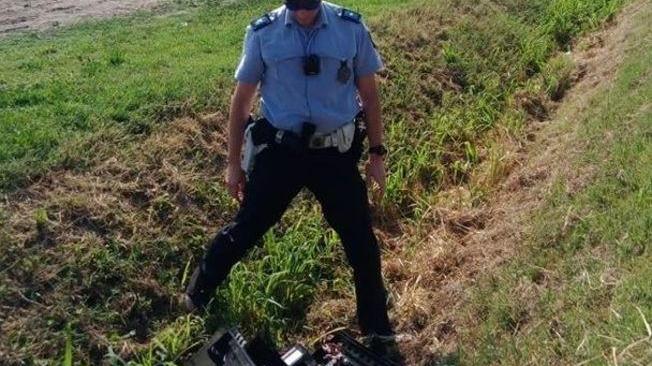 Ritrovato in un fosso un armadio blindato