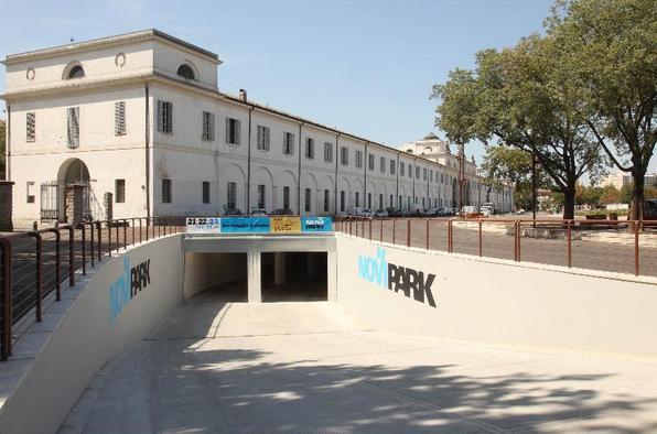 Modena, trasforma un box auto del Novi Park in alloggio. Denunciato