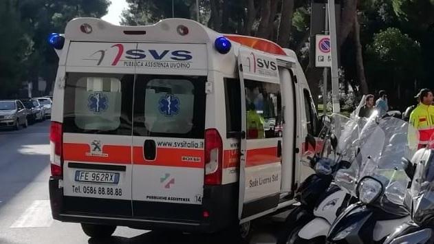 L’alcol in cucina prende fuoco: ustionato 72enne