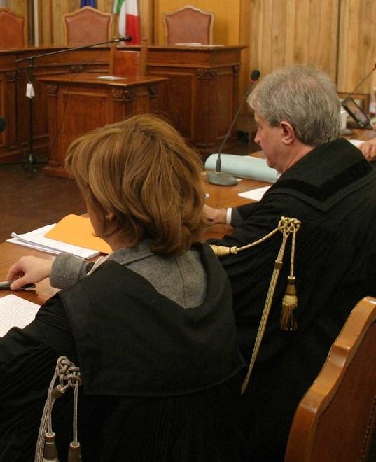 Perizia grafologica la incastra Falsificò testamento dello zio 