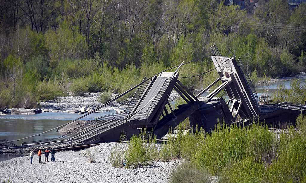 Confindustria Spezia: ponte crollato 4 mesi fa ancora niente di fatto