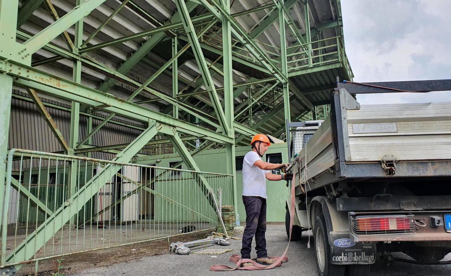 La Curva Nord dello stadio è in fase di consolidamento 