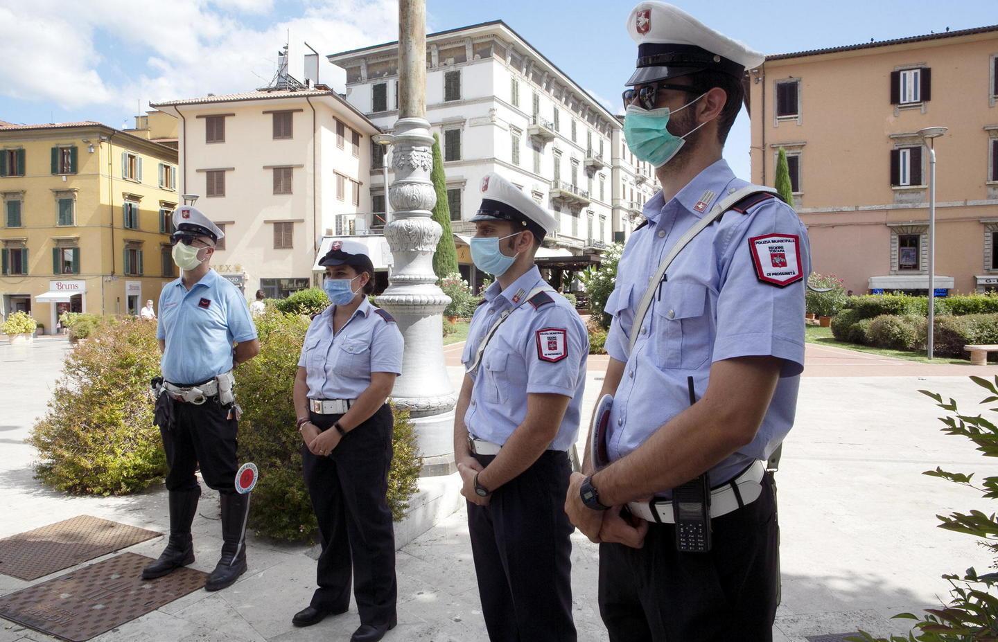  Polizia “vicina alla gente” in piazza fino alle 19,30 