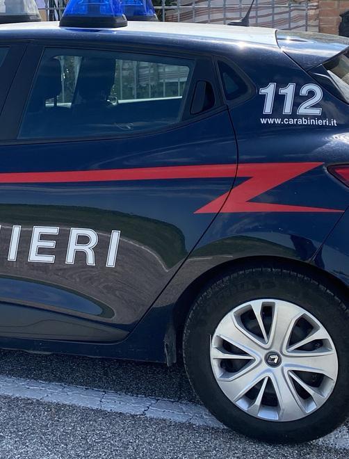 Ruba merce all’Ariosto fermato e denunciato
