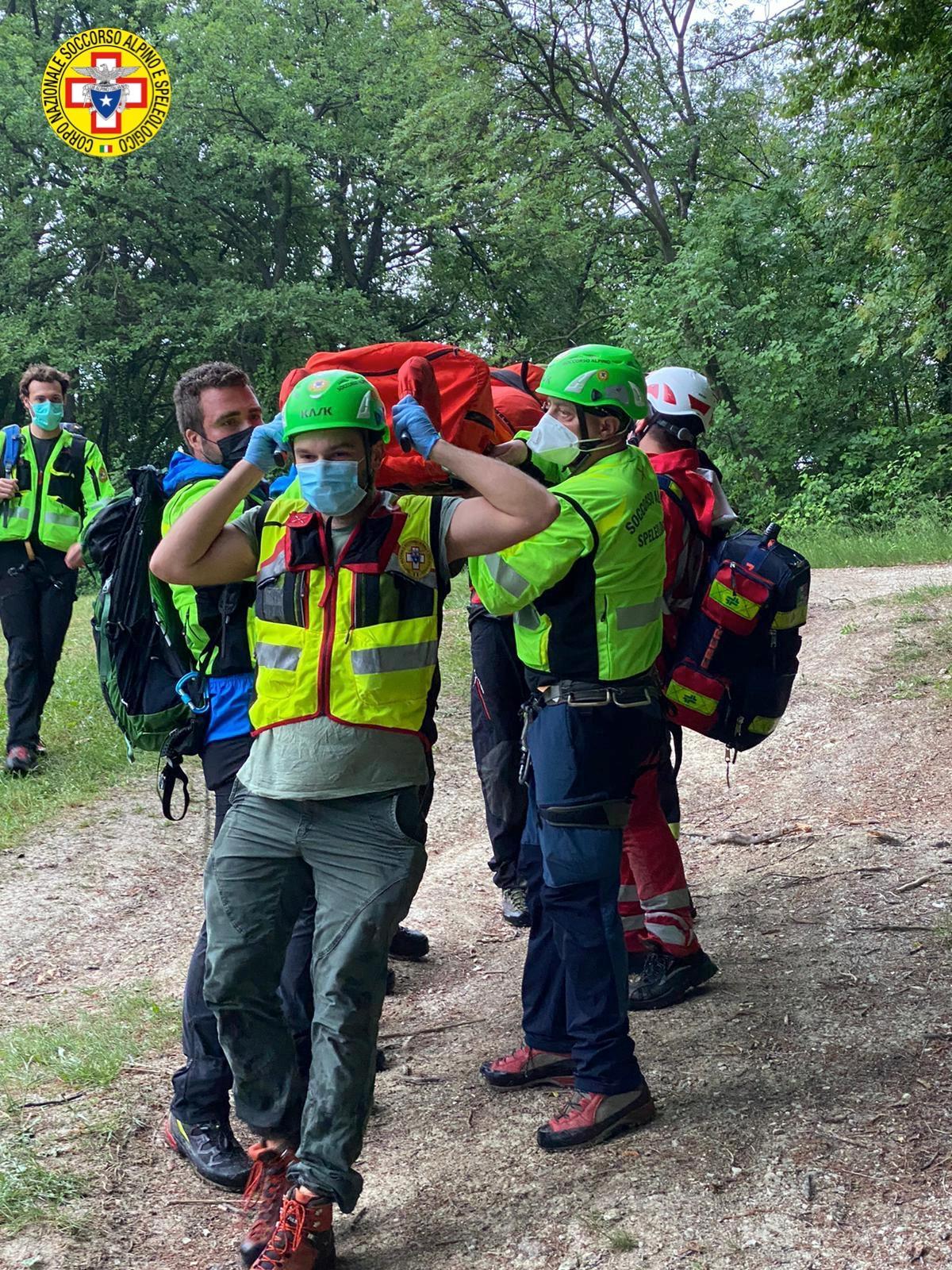 Serramazzoni, salvato uomo colto da malore alle Cascate del Bucamante