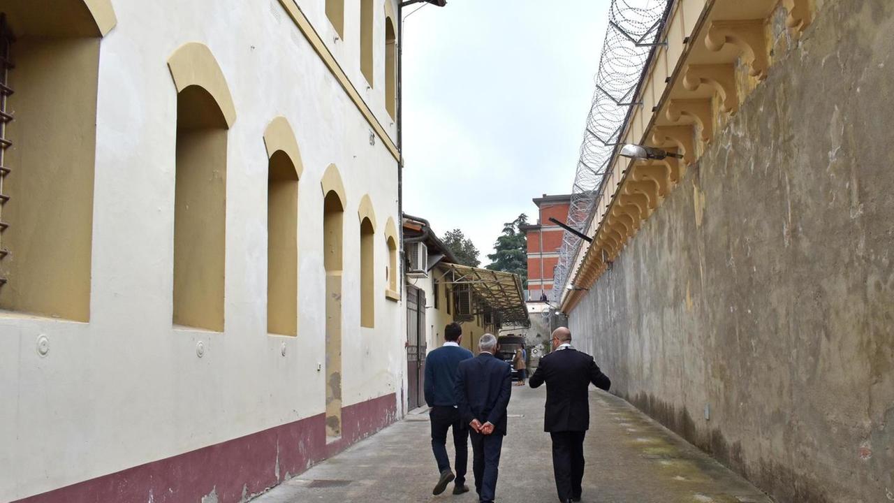 Spacciatore evade dagli arresti domiciliari e finisce in carcere