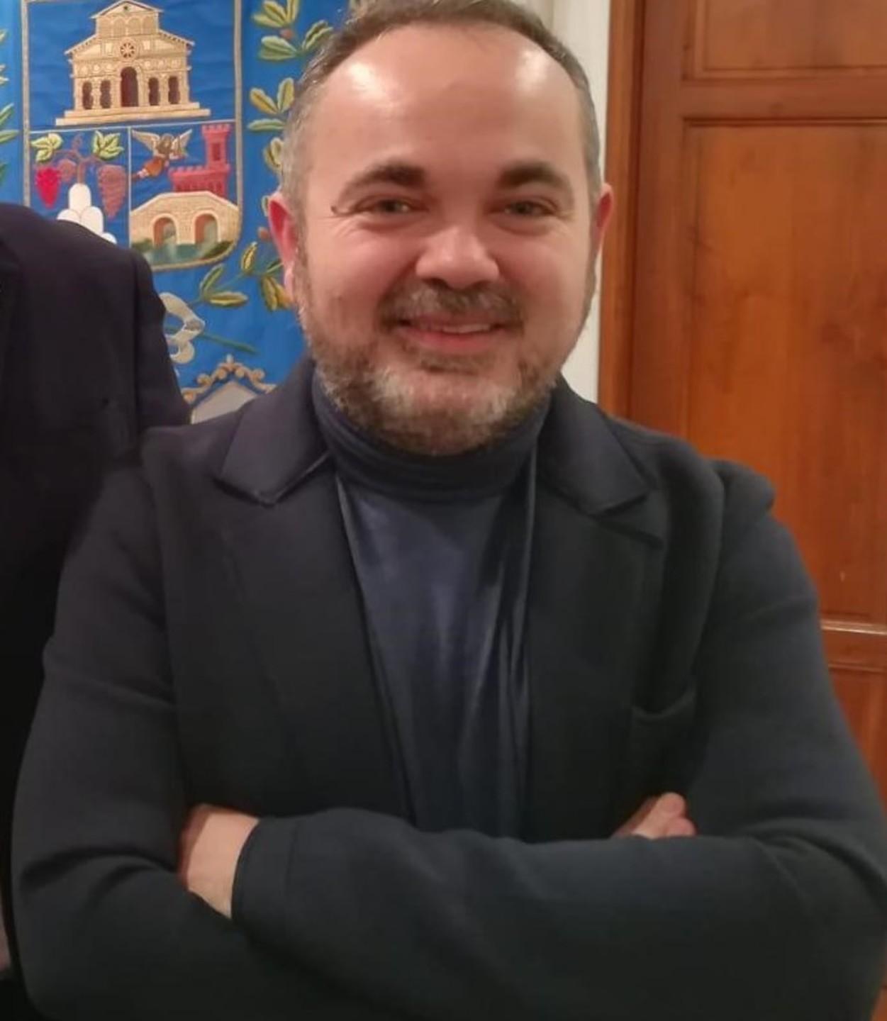 «Campinoti è candidato di Italia Viva, si sospenda dalla presidenza Asev»