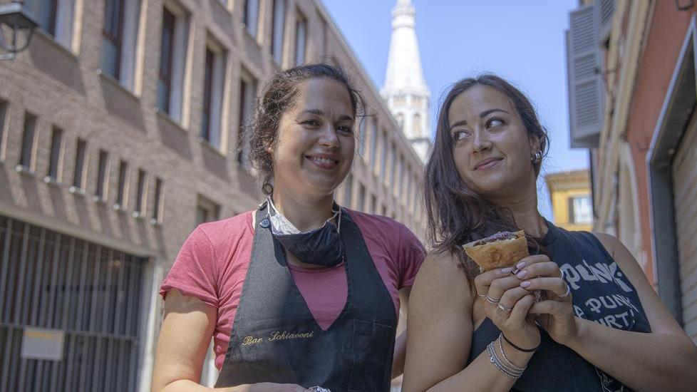 Stop al Cotechino day: salta l’evento ma panini assicurati
