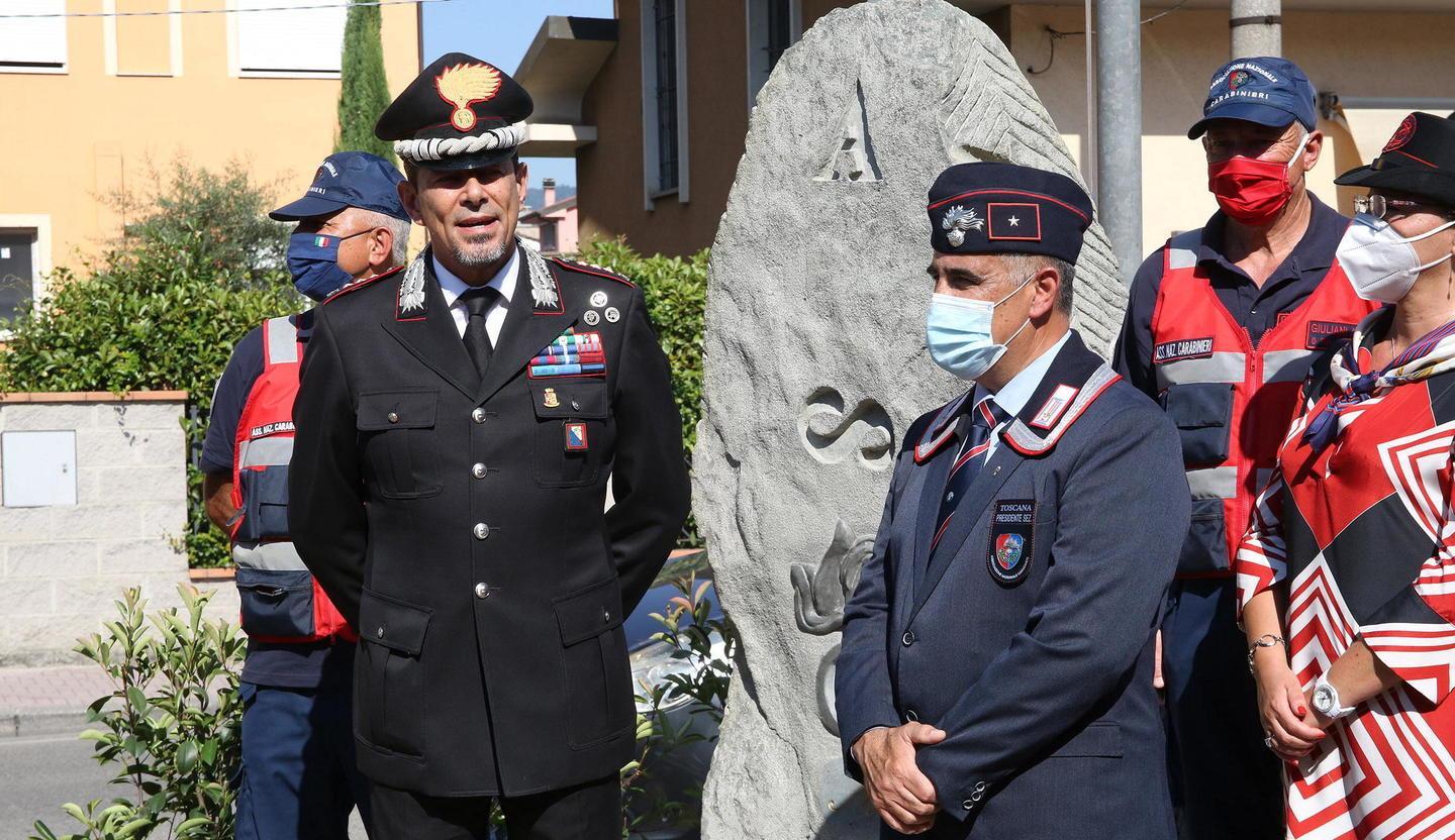 Inaugurato monumento di Vincenzo Grieco dedicato ai Carabinieri