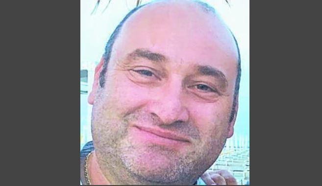 Comacchio, schianto tragico tra lo scooter e un’auto: papà di due figlie muore dopo il ricovero 
