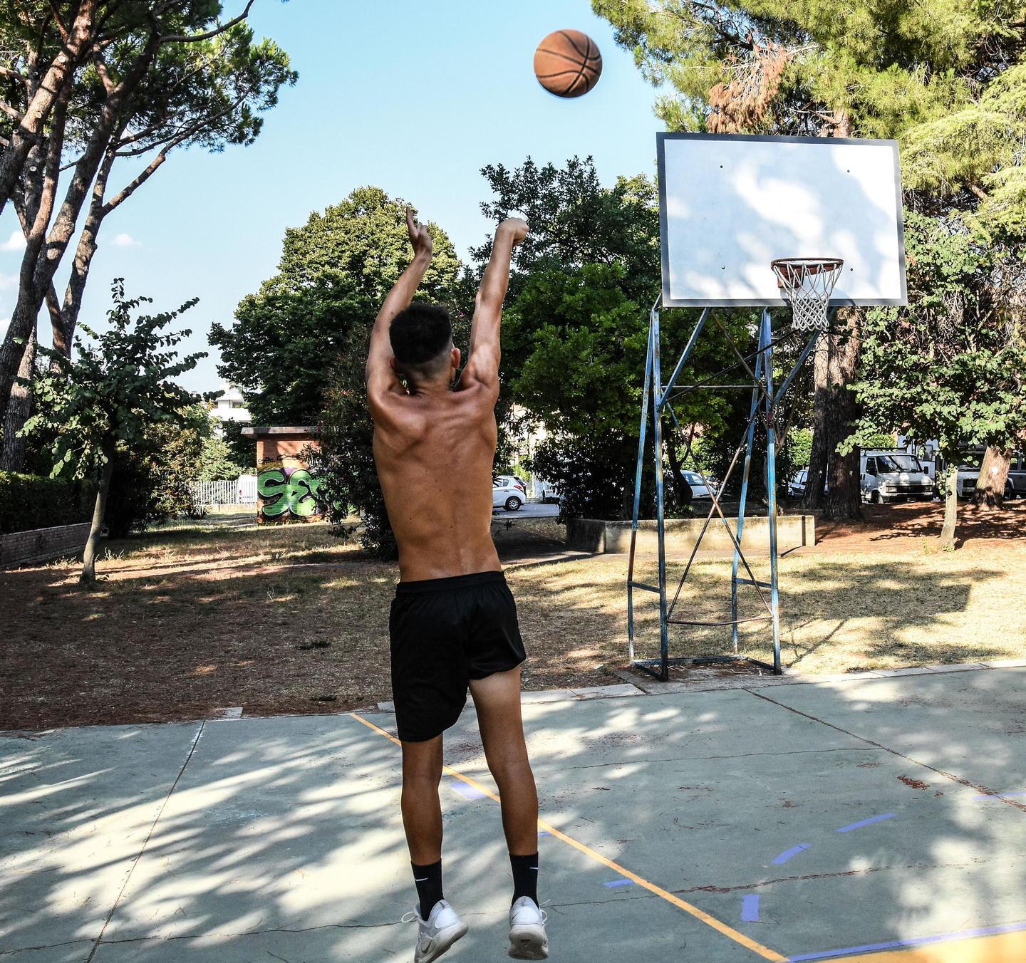«Campetto di basket nuovo? Noi non ne possiamo più» 