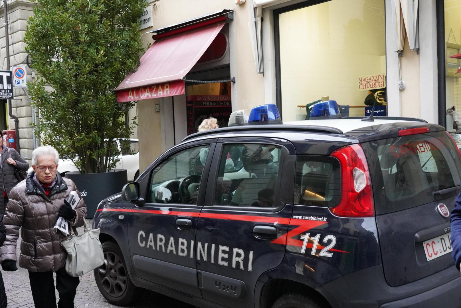 Pensionata trovata morta in camera da letto 