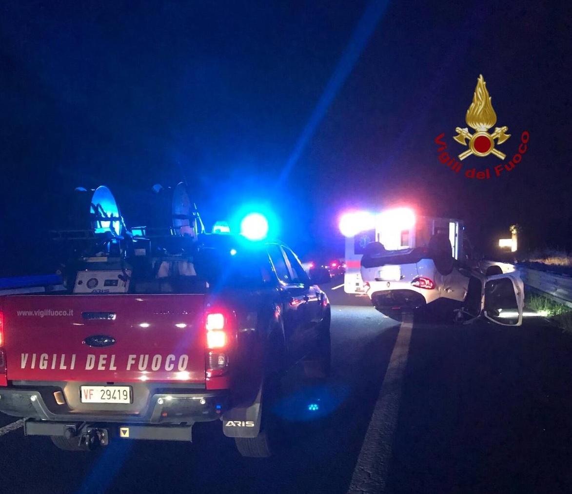 Scontro in autostrada tra i caselli di Pistoia e Prato Ovest, tre feriti
