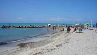 Divieto di balneazione nel mare davanti alla Mazzanta