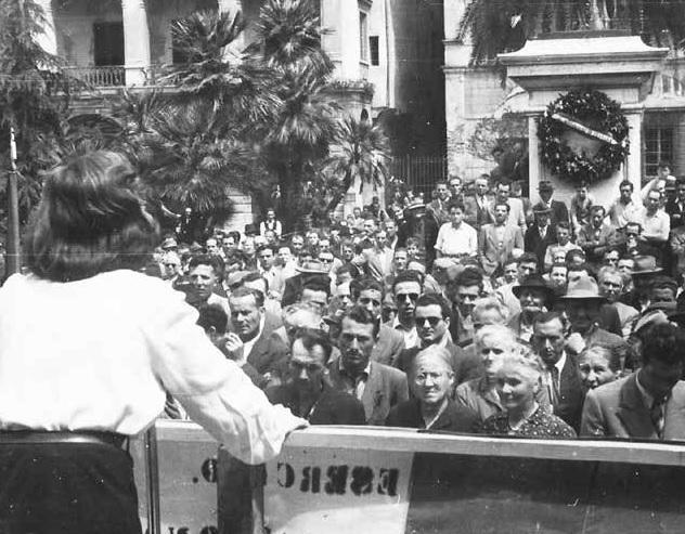 Donne in prima fila nella marcia contro tutte le discriminazioni 