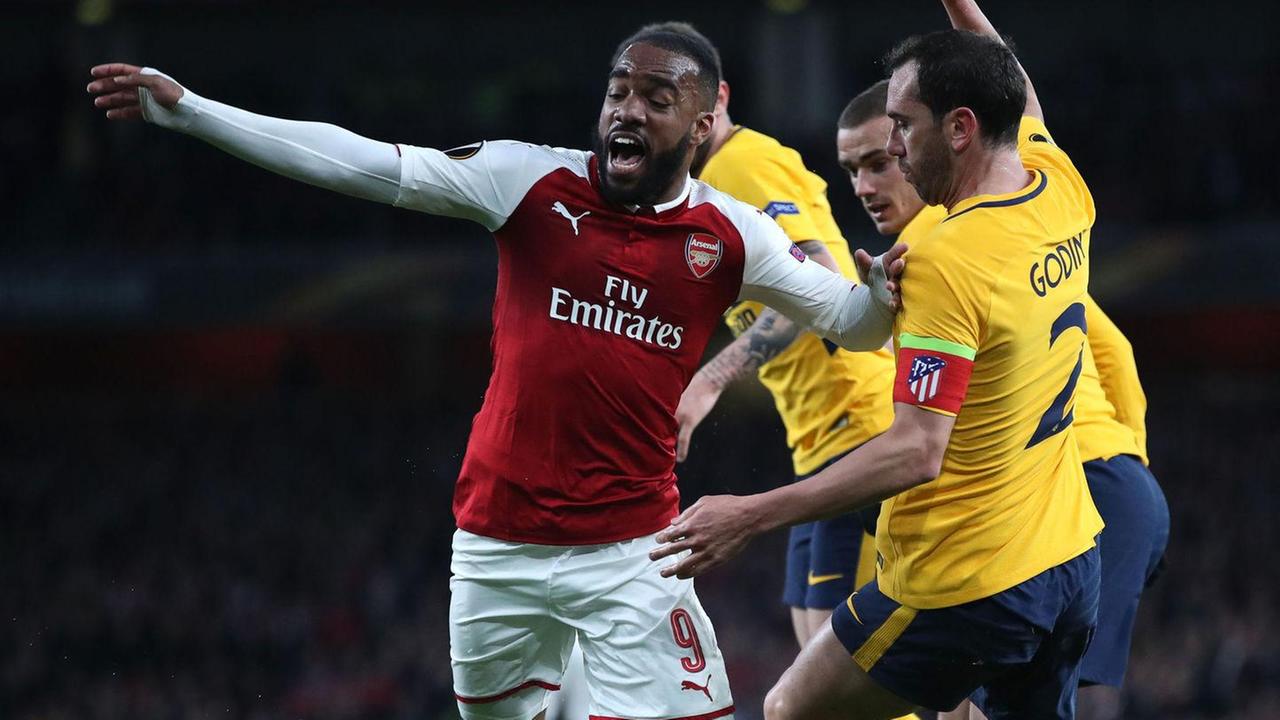 Il Lipsia non riscatta Schick La Juve pensa a Lacazette