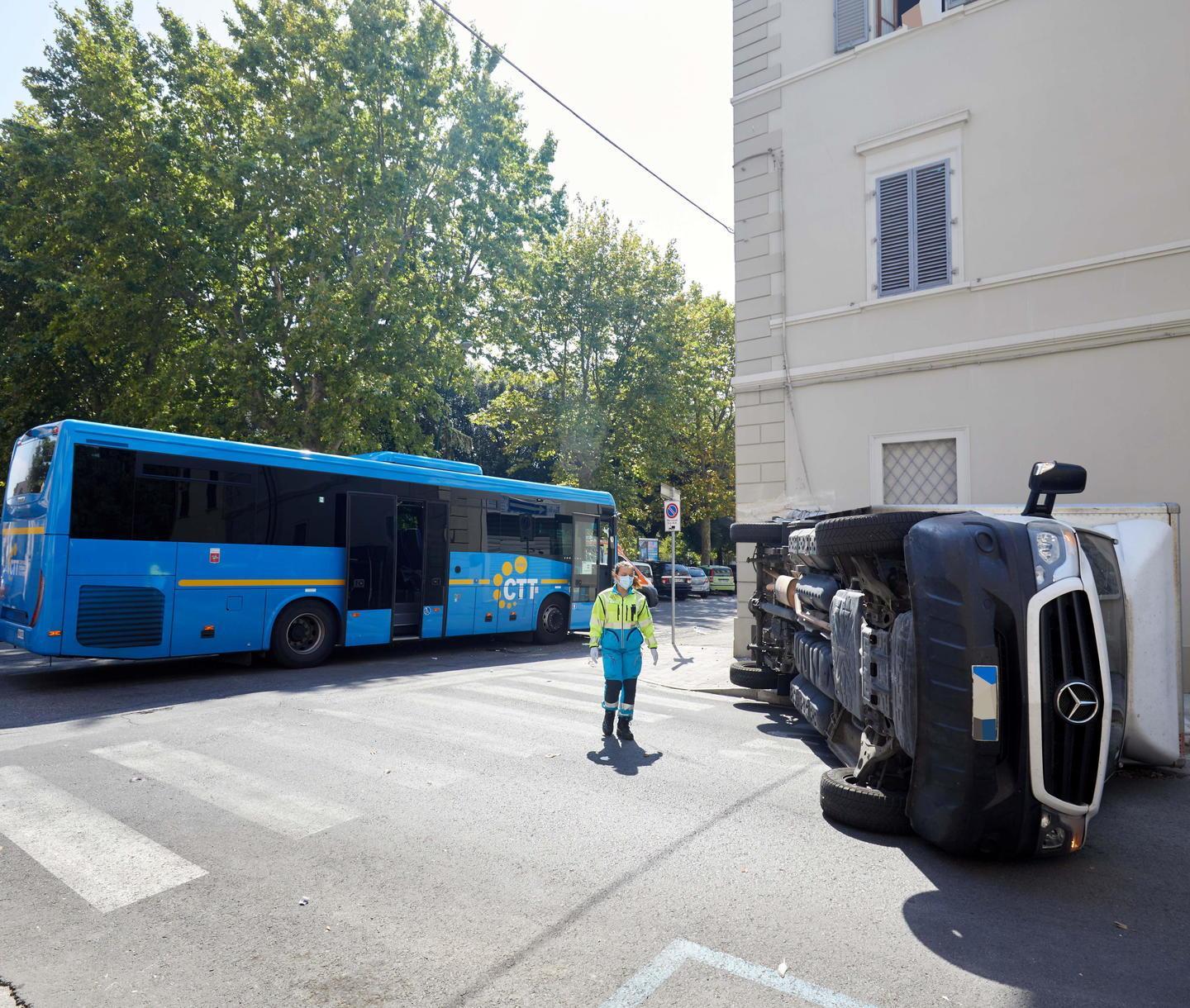Pauroso incidente in pieno centro