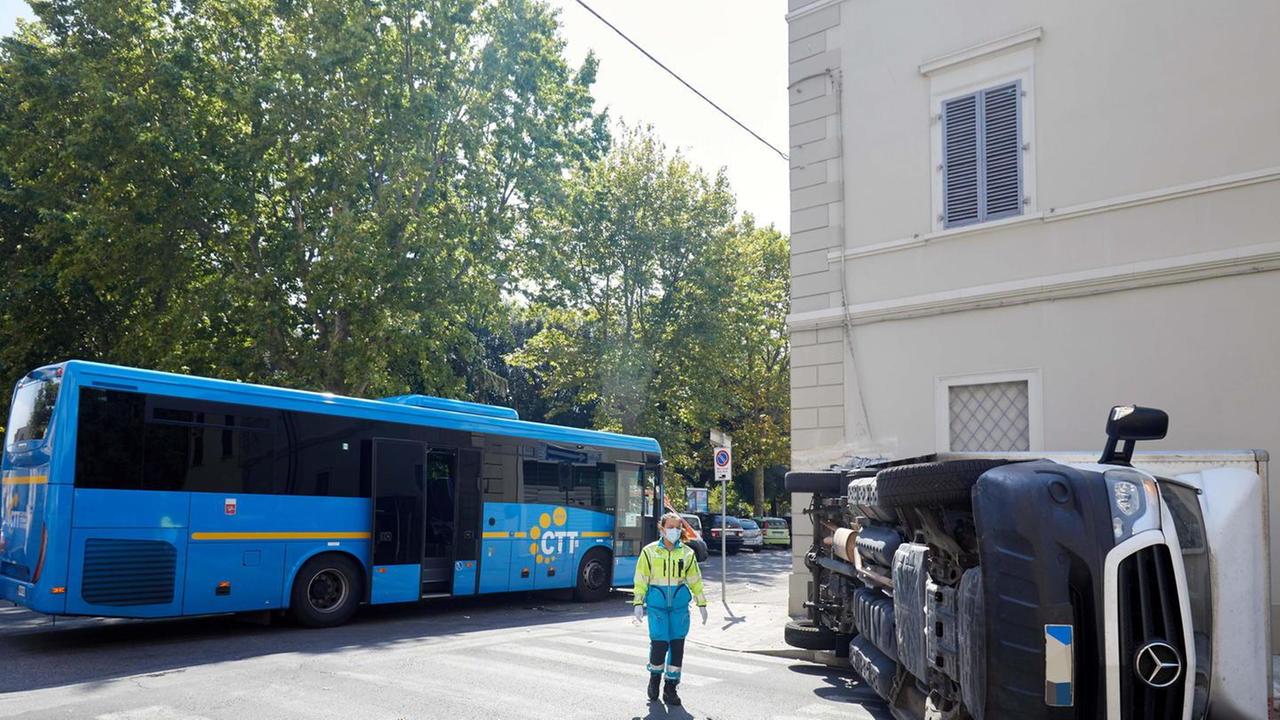 Pauroso incidente in pieno centro