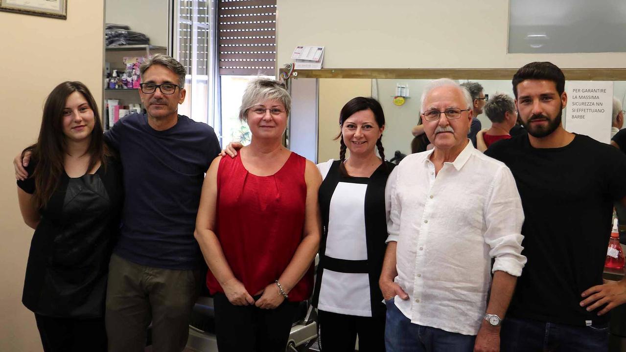 Lo staffi di Linea Moda Parrucchiere Estetica di Massa, capolista