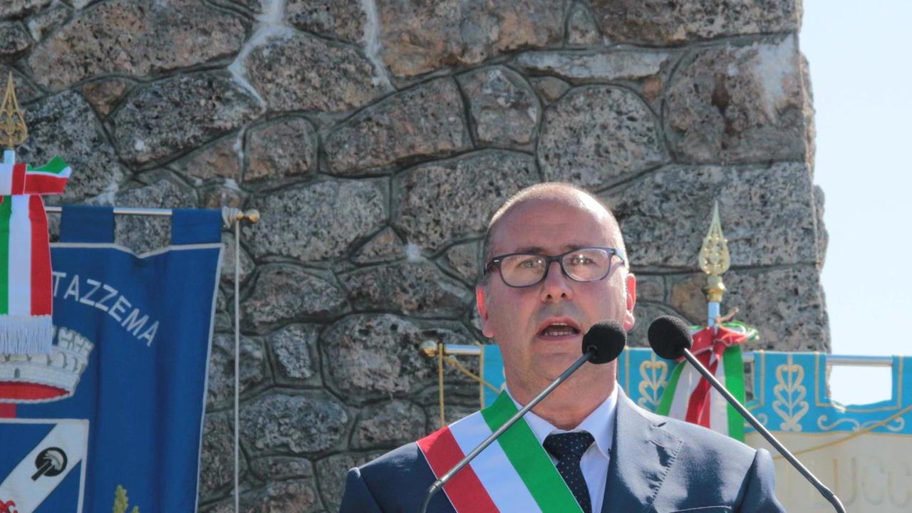 Cinquantamila firme da trovare per la legge contro il fascismo