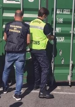 Tre carichi e 25mila pezzi