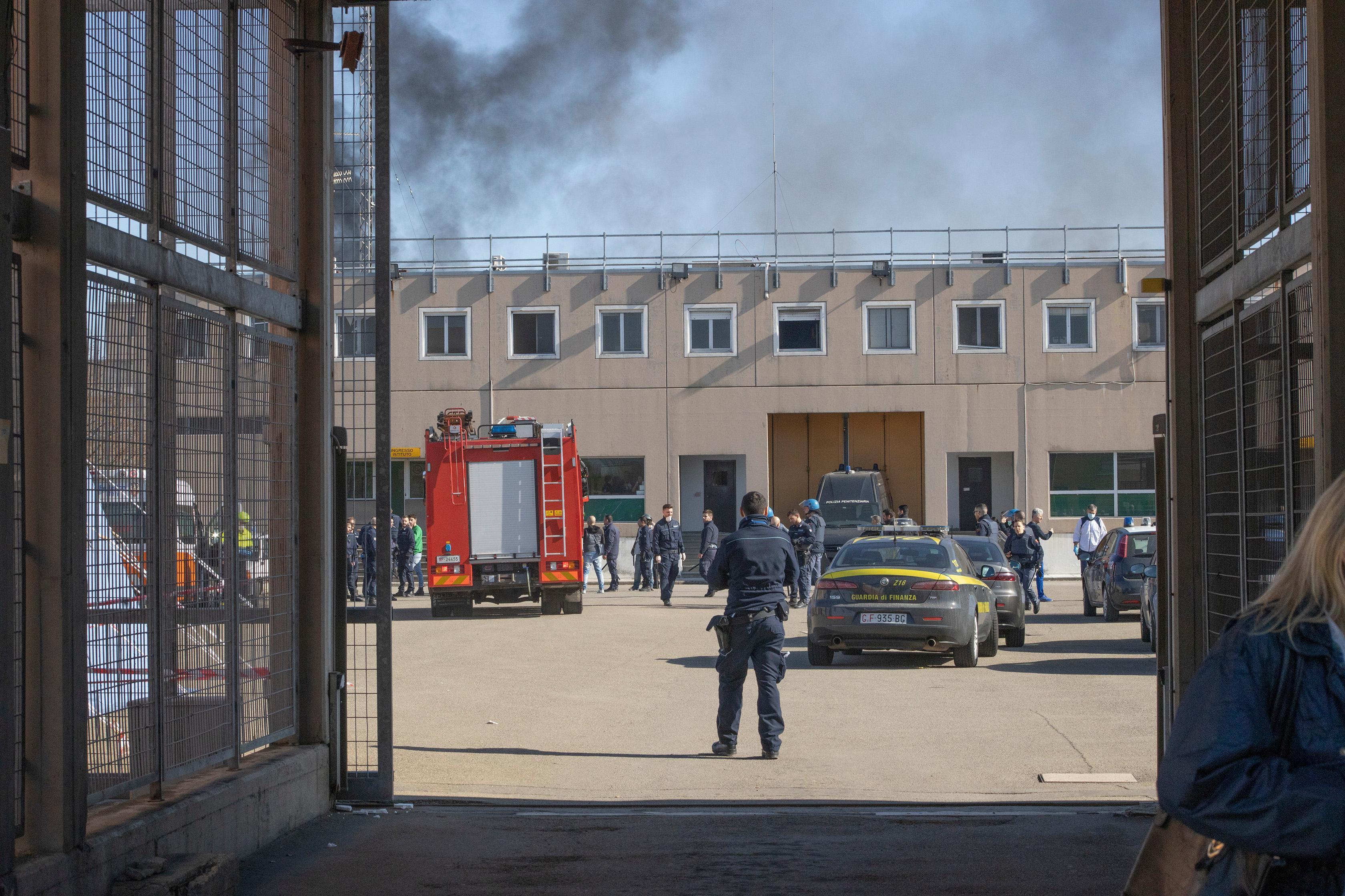 Morti in carcere a Modena, l’autopsia conferma l’overdose da Metadone