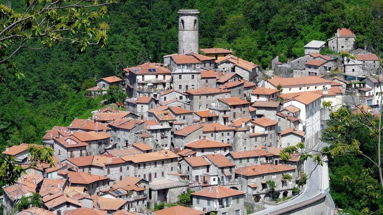 Ferragosto in Lunigiana alla ricerca del Sacro Graal tra boschi, pievi e borghi