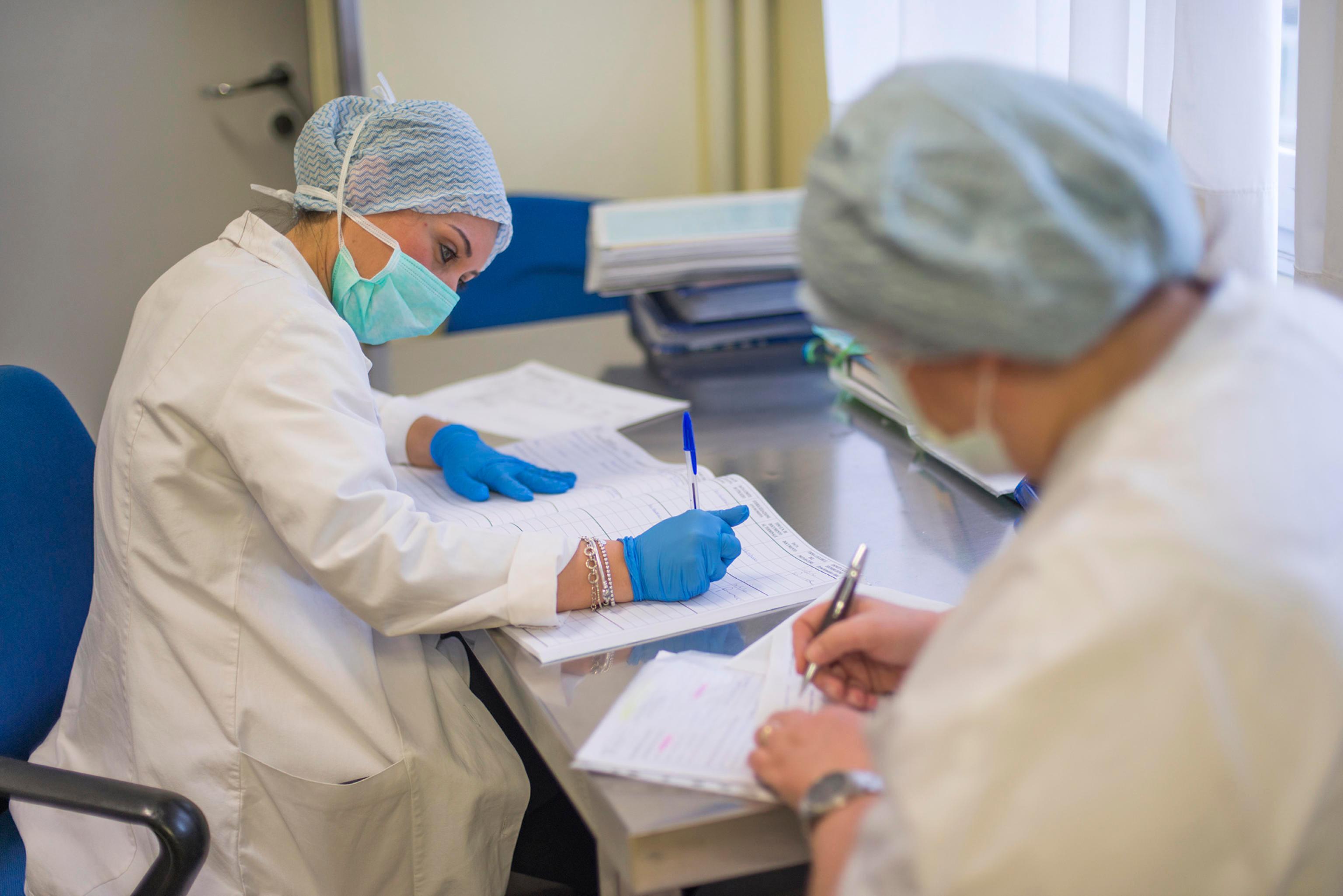 Personale sanitario in servizio durante l'epidemia Covid-19 (foto archivio)
