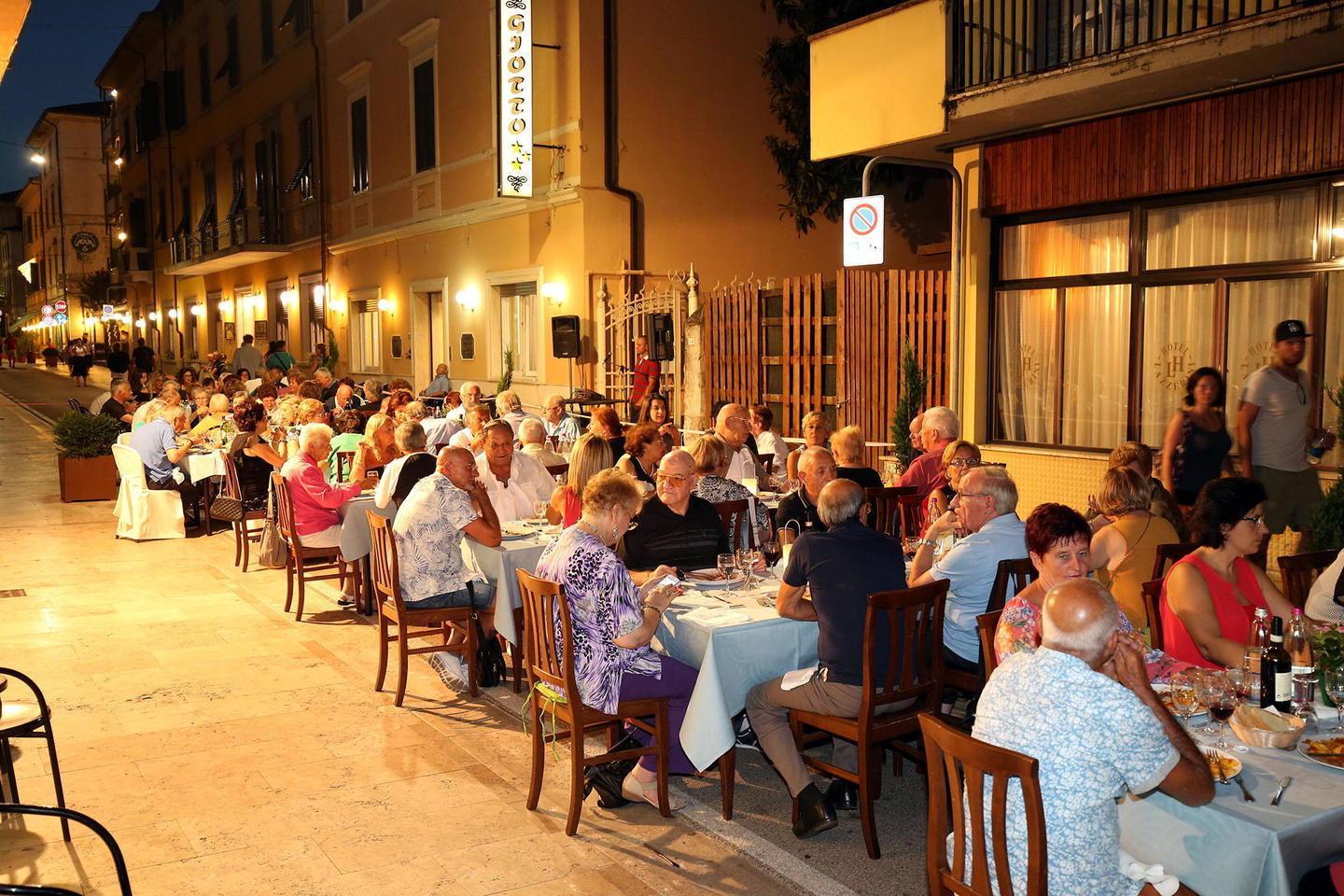 Neppure il Covid ferma la “Cena sotto le stelle” 